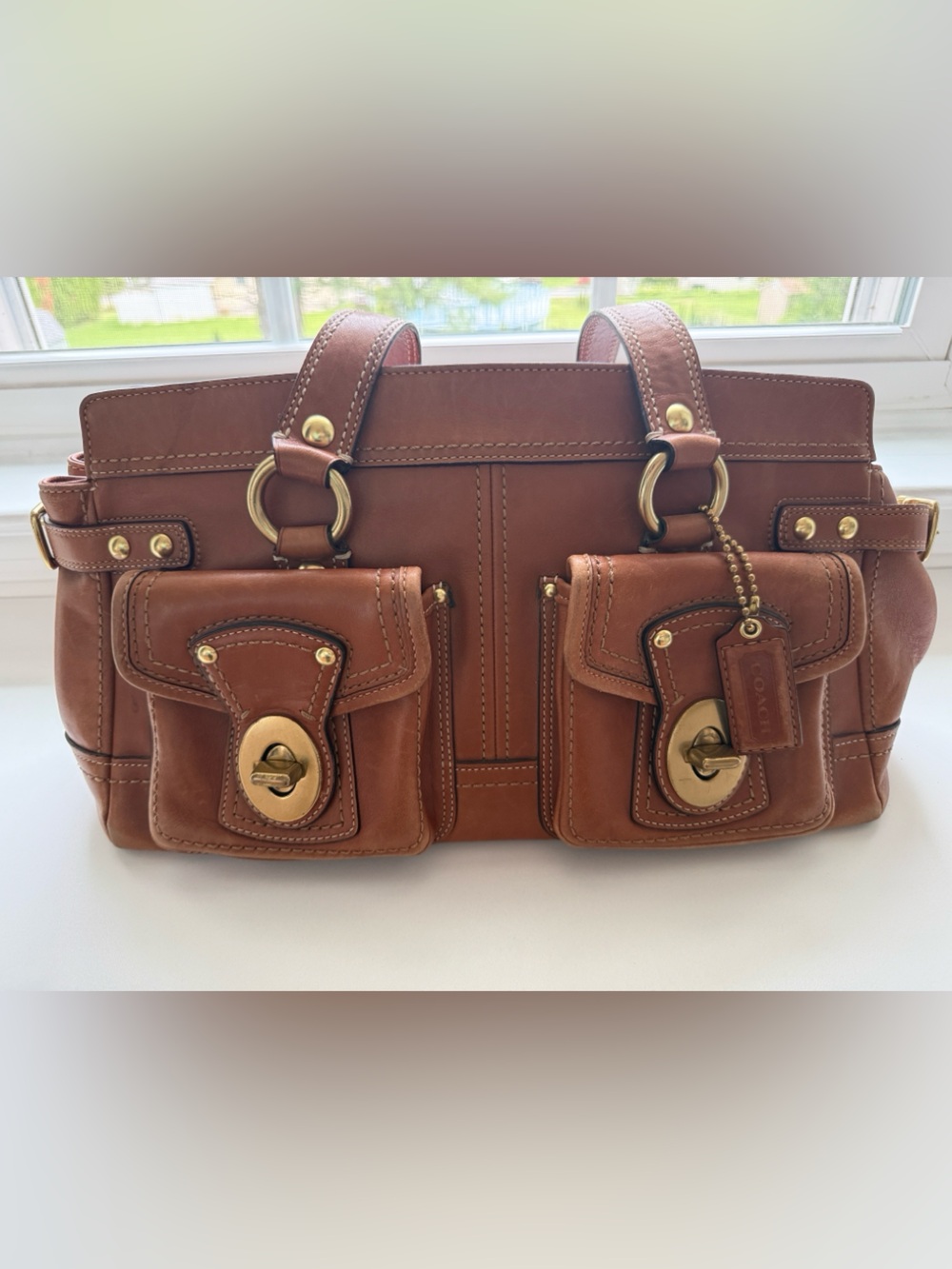 Coach congac Leather turn lock clasp Purse
